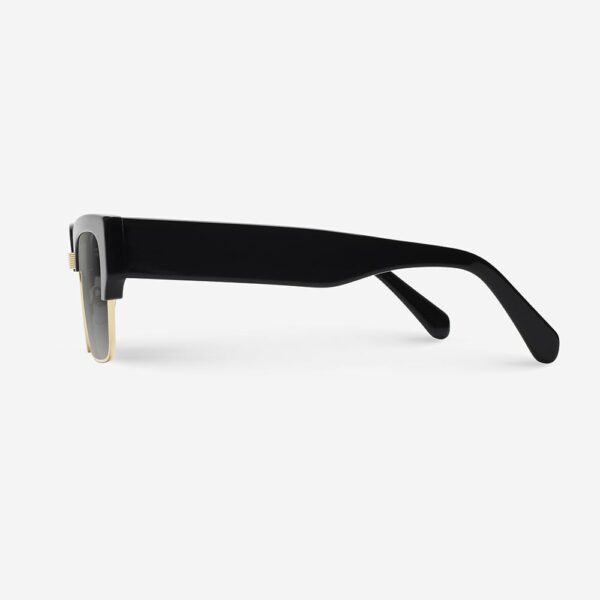 River S-Black