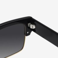 River S-Black